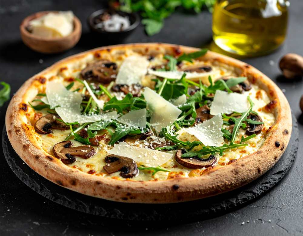 Veggie Pizza with Mushroom and arugula